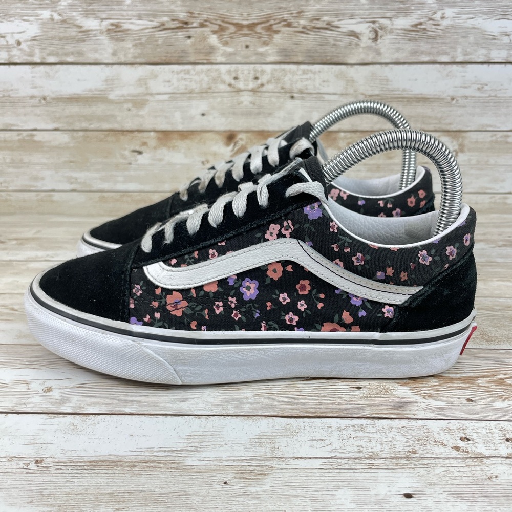 VANS CLASSIC SLIP ON-WOMENS 6.5